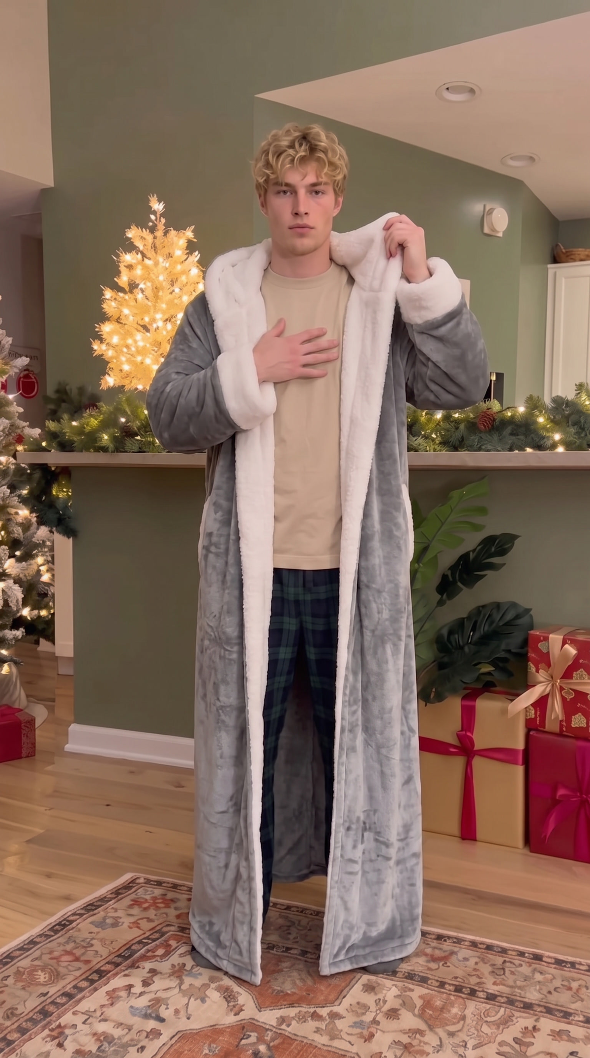Hugzee Heated Robe